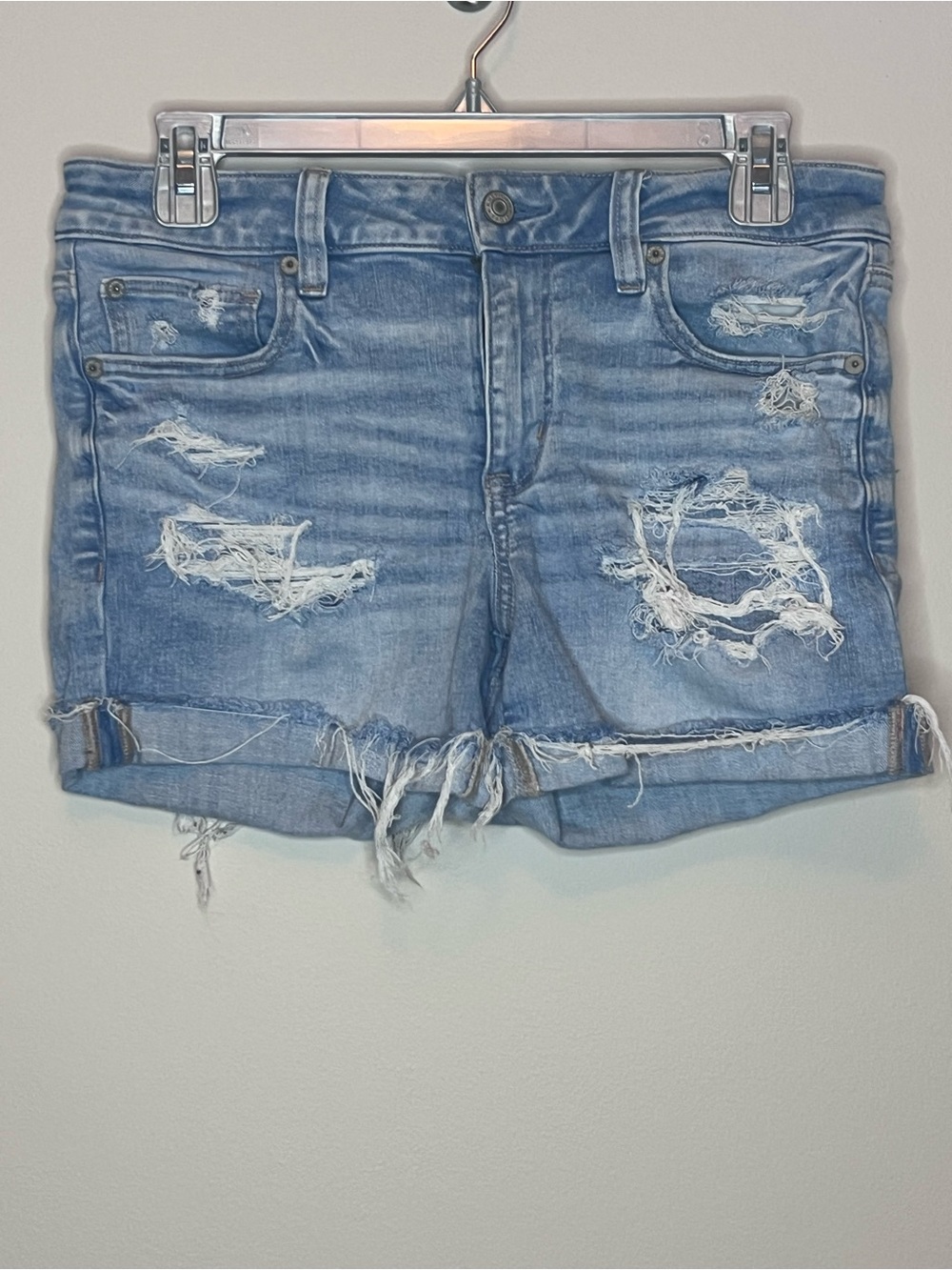 American Eagle Outfitters Light Blue Distressed Denim Shorts size 6
